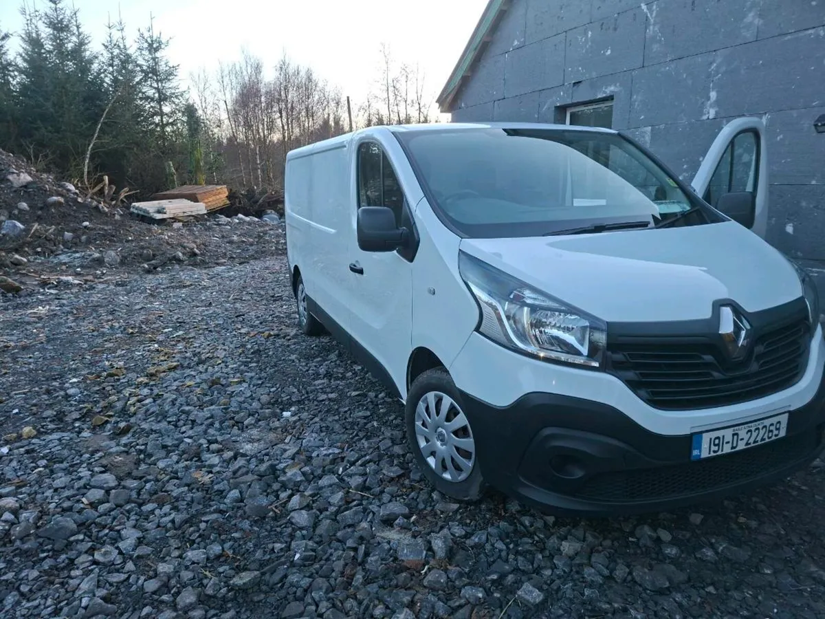2019 Renault trafic (ON HOLD) - Image 1