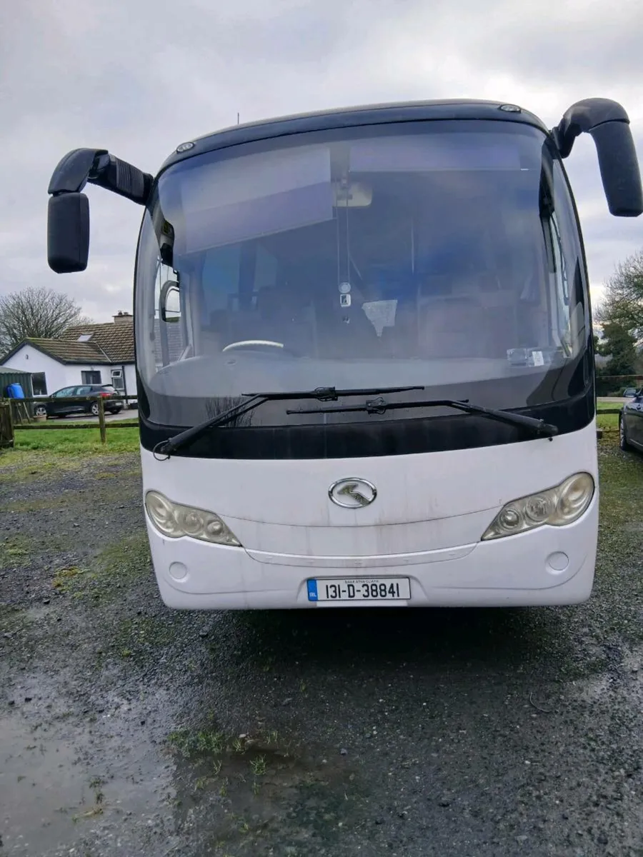 131 kinglong 35 seater bus - Image 1