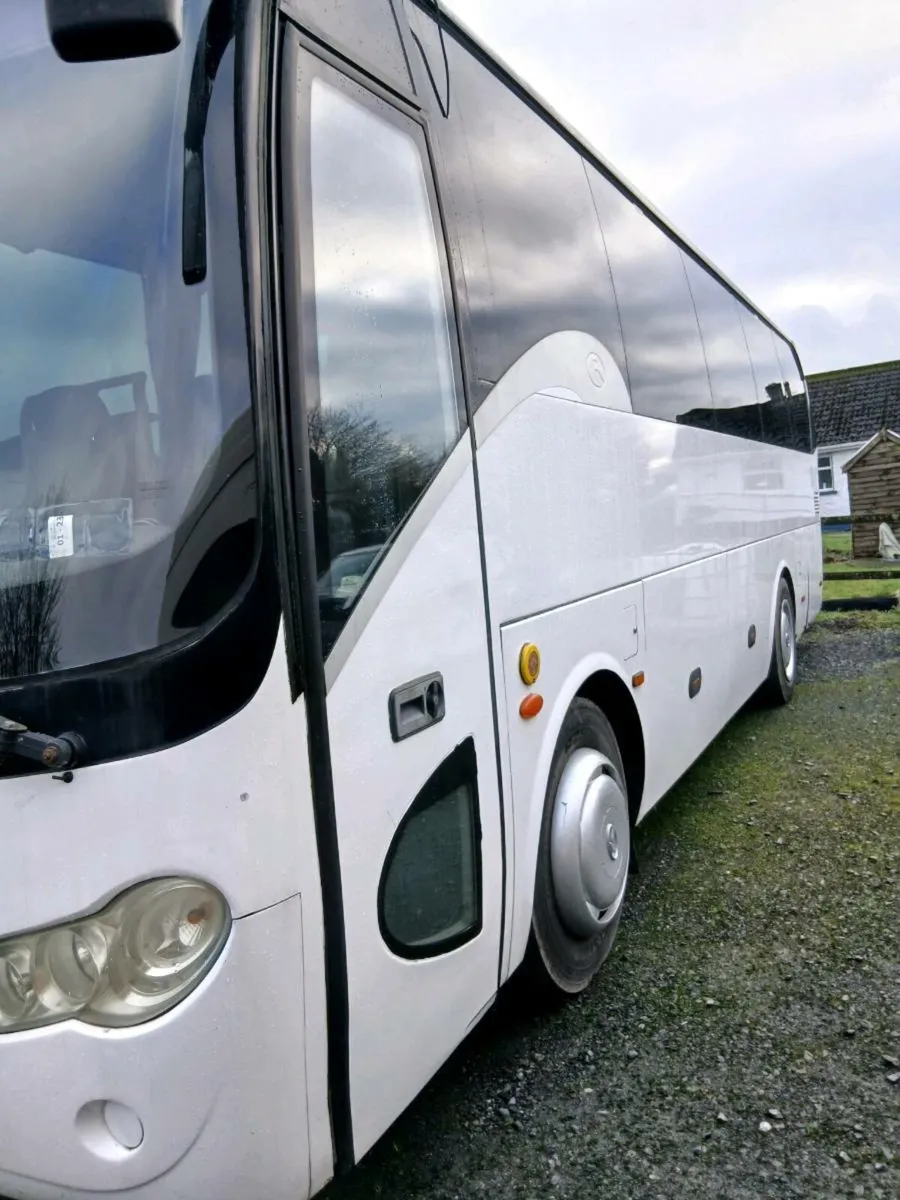 131 kinglong 35 seater bus - Image 2