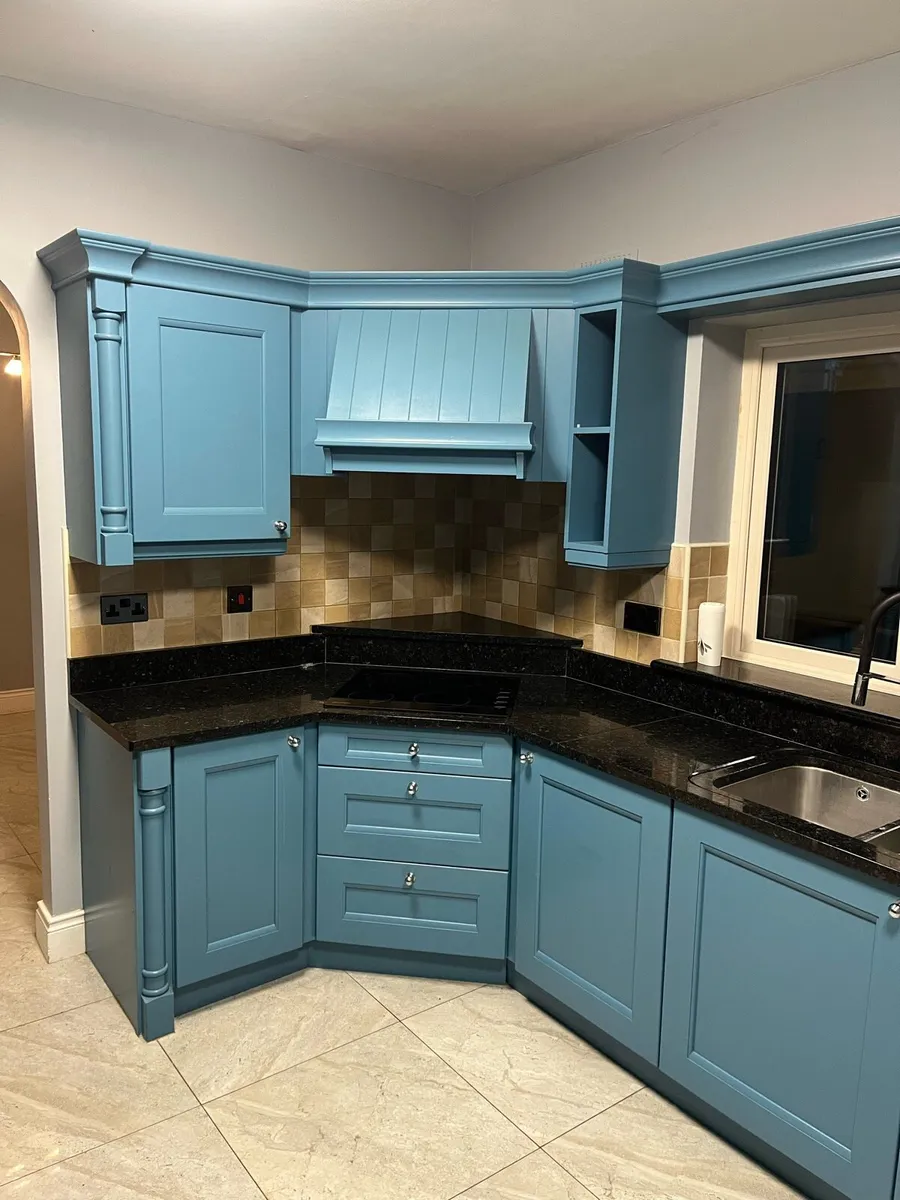 Kitchen and utility - Image 2