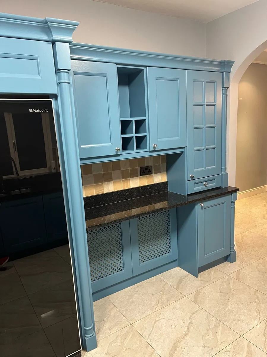 Kitchen and utility - Image 4