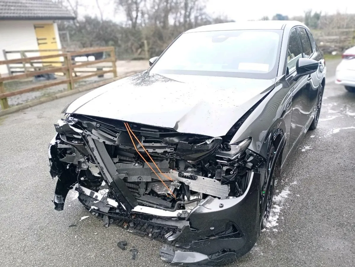 252 mazda Homura CX-60 hybrid plug-in - Image 4