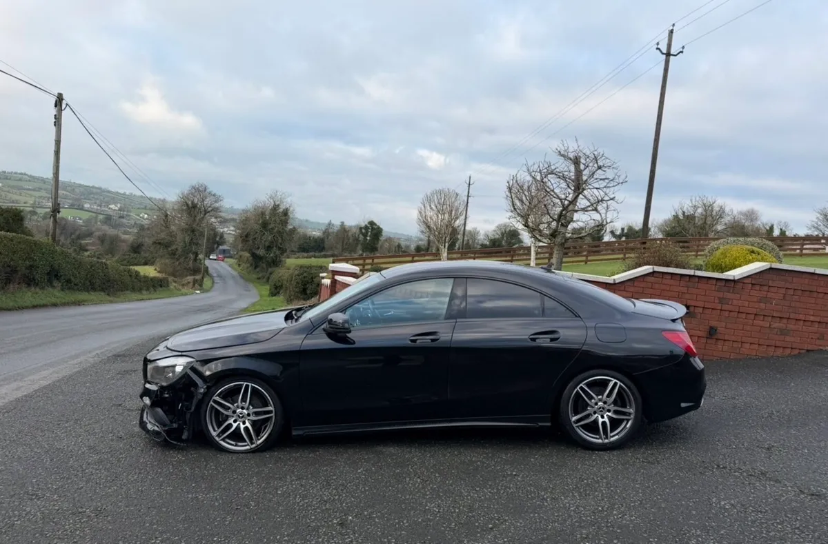 2018 Mercedes CLA - Image 4