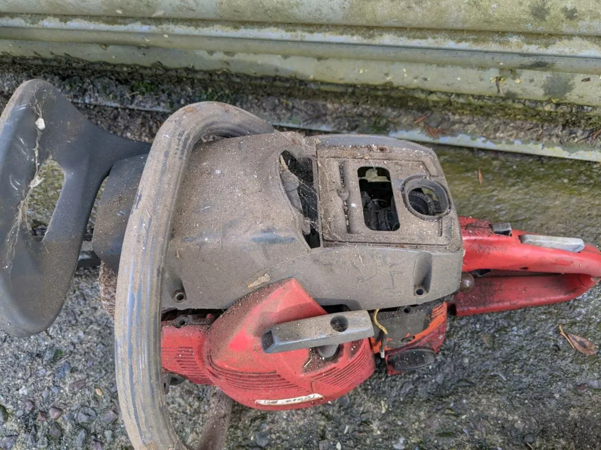 Efco chainsaw - Image 3