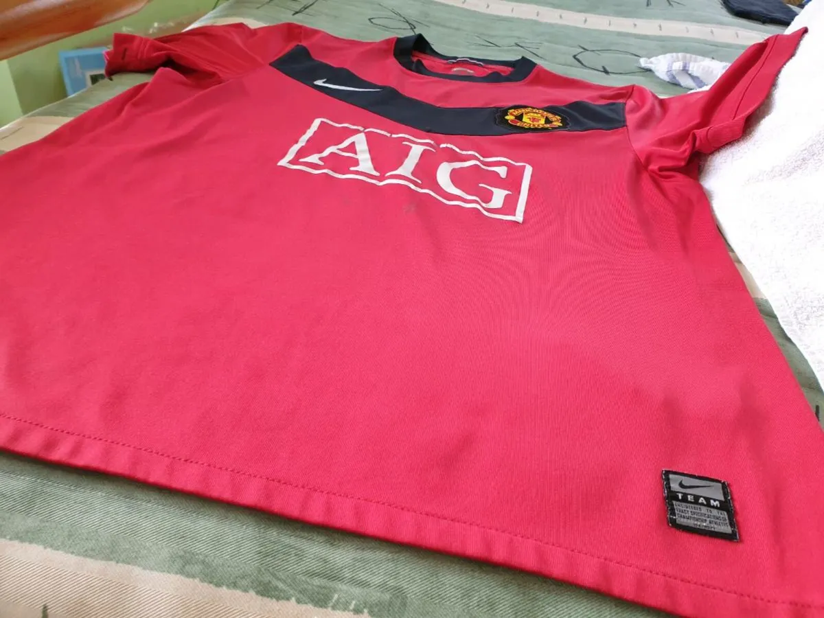 Manchester United Football Club Home Jersey 2009 - Image 4