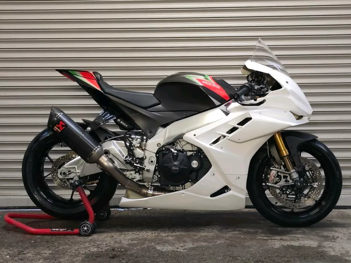 Aprilia RSV4 Track Bike - Image 2