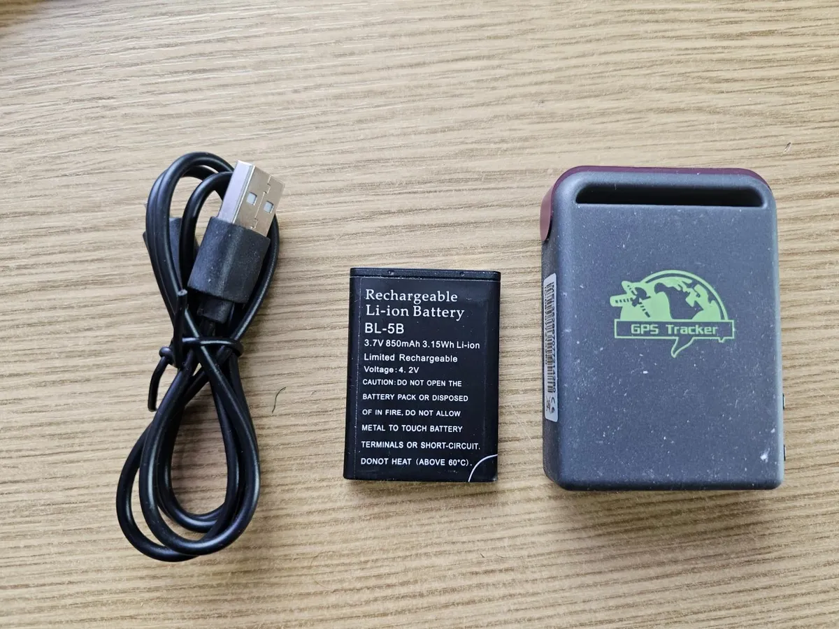 GPS Tracker SIM MicroSD card slots TK102B - Image 1