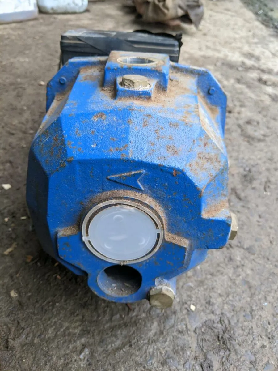 Water pump - Image 2