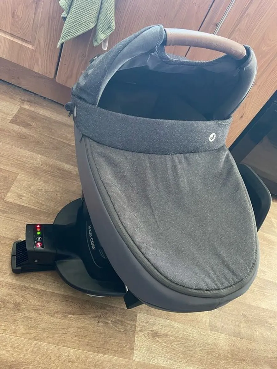 Maxi cozi jade infant carry cot - Image 4