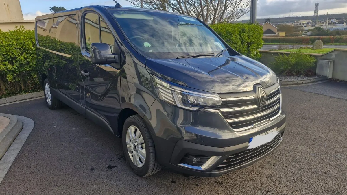 Renault Traffic - Image 2