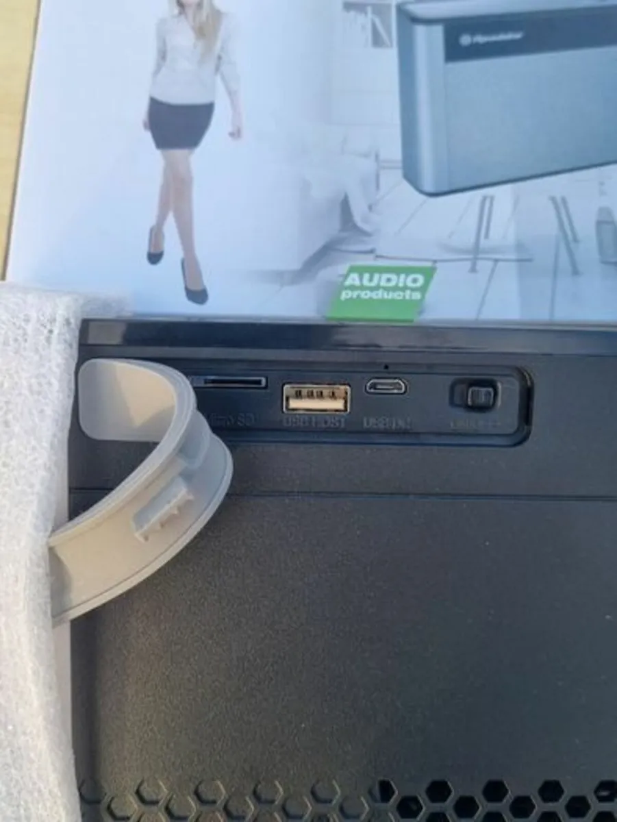 Roadstar TRA-570US/BT portable radio - Image 4