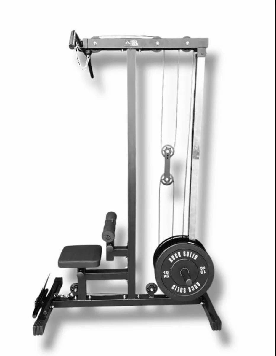 Lat pulldown/ low row combo machine (new) - Image 1