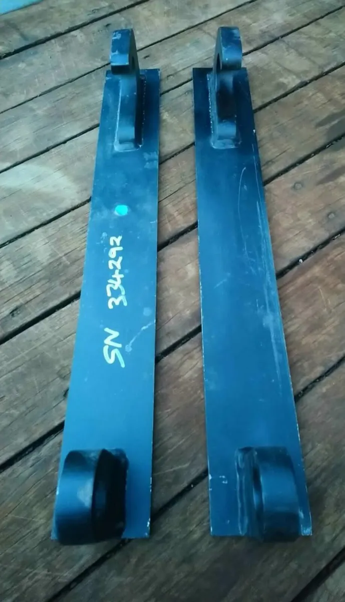 JCB Q FIT BRACKET PAIR - Image 2