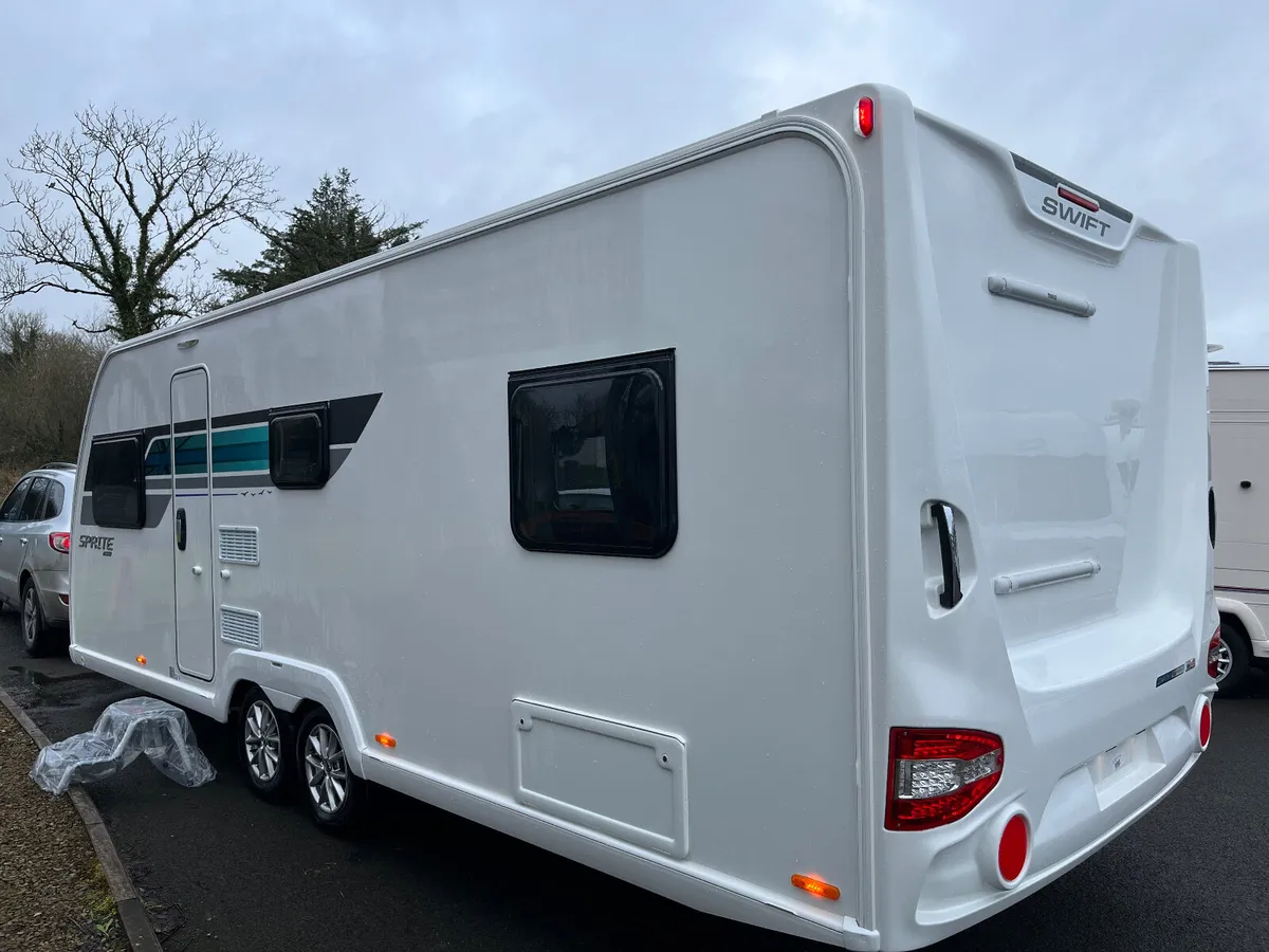 2023 SWIFT FB QUATTRO GRANDE 8FT WIDE 6/7 BERTH!! - Image 4