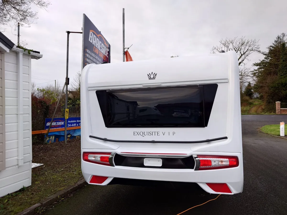 2024 LMC 655 EXQUISITE VIP 5/6 BERTH LUX CARAVAN - Image 4