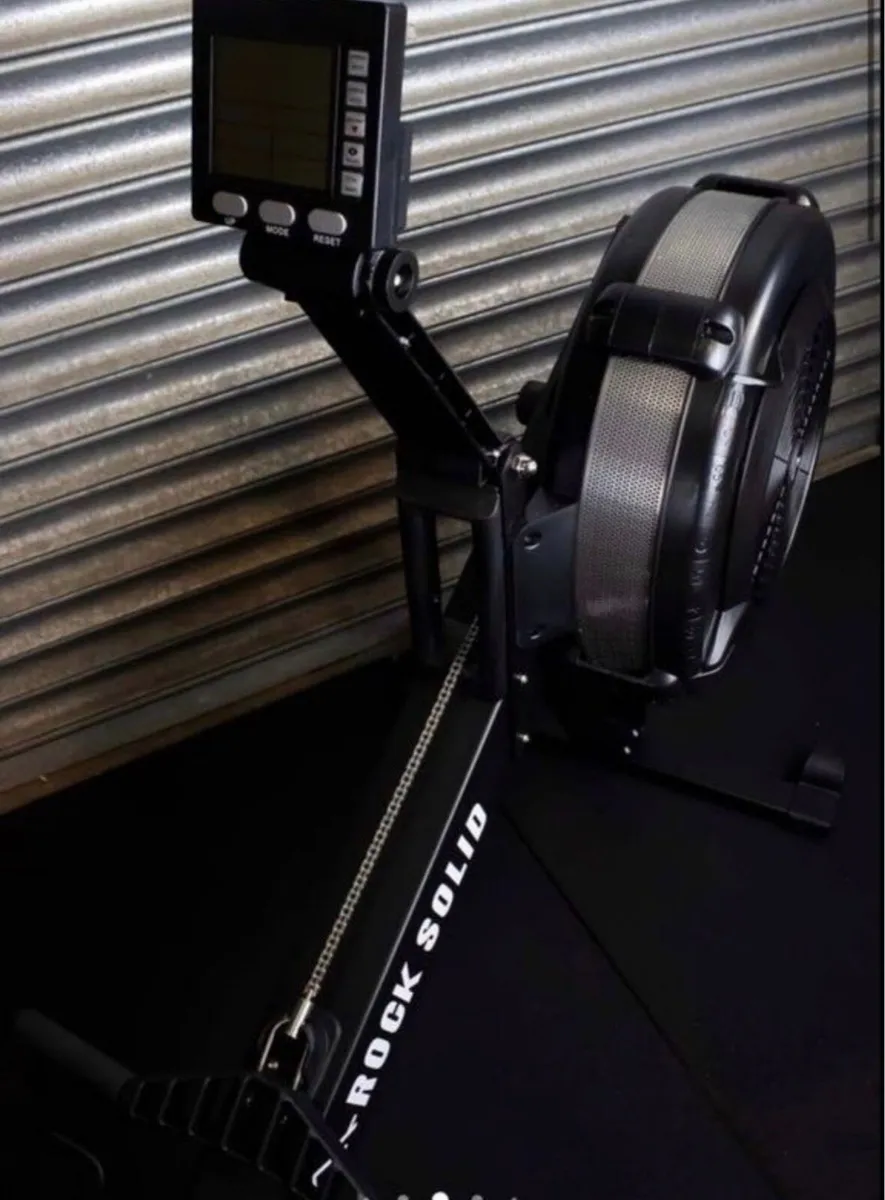 Commercial Air rowing machine (new in box) - Image 3