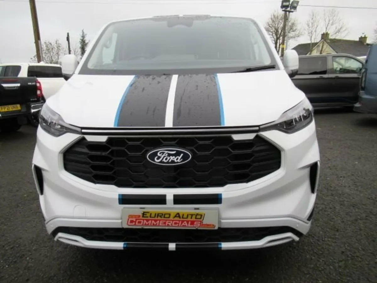 2.0 320 LWB 170 psi Auto  Sport EcoBlue Panel Van - Image 3