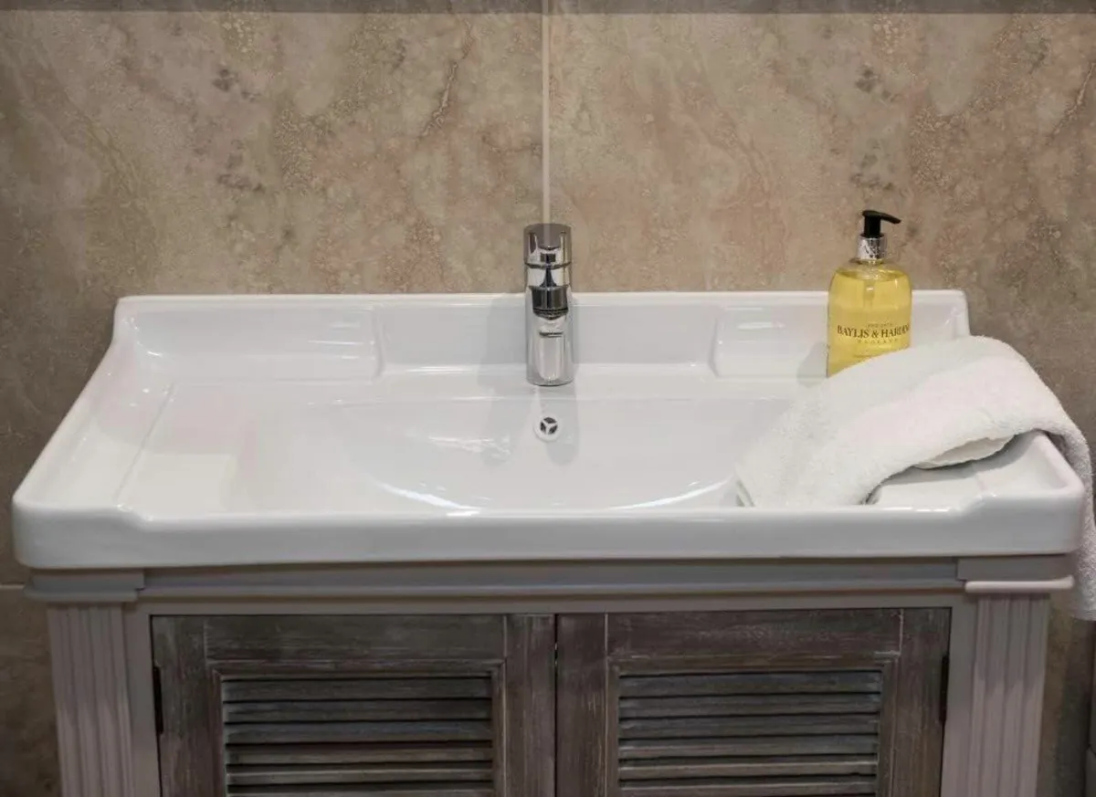 NR BASNW C Nero Basin Mixer - Image 2