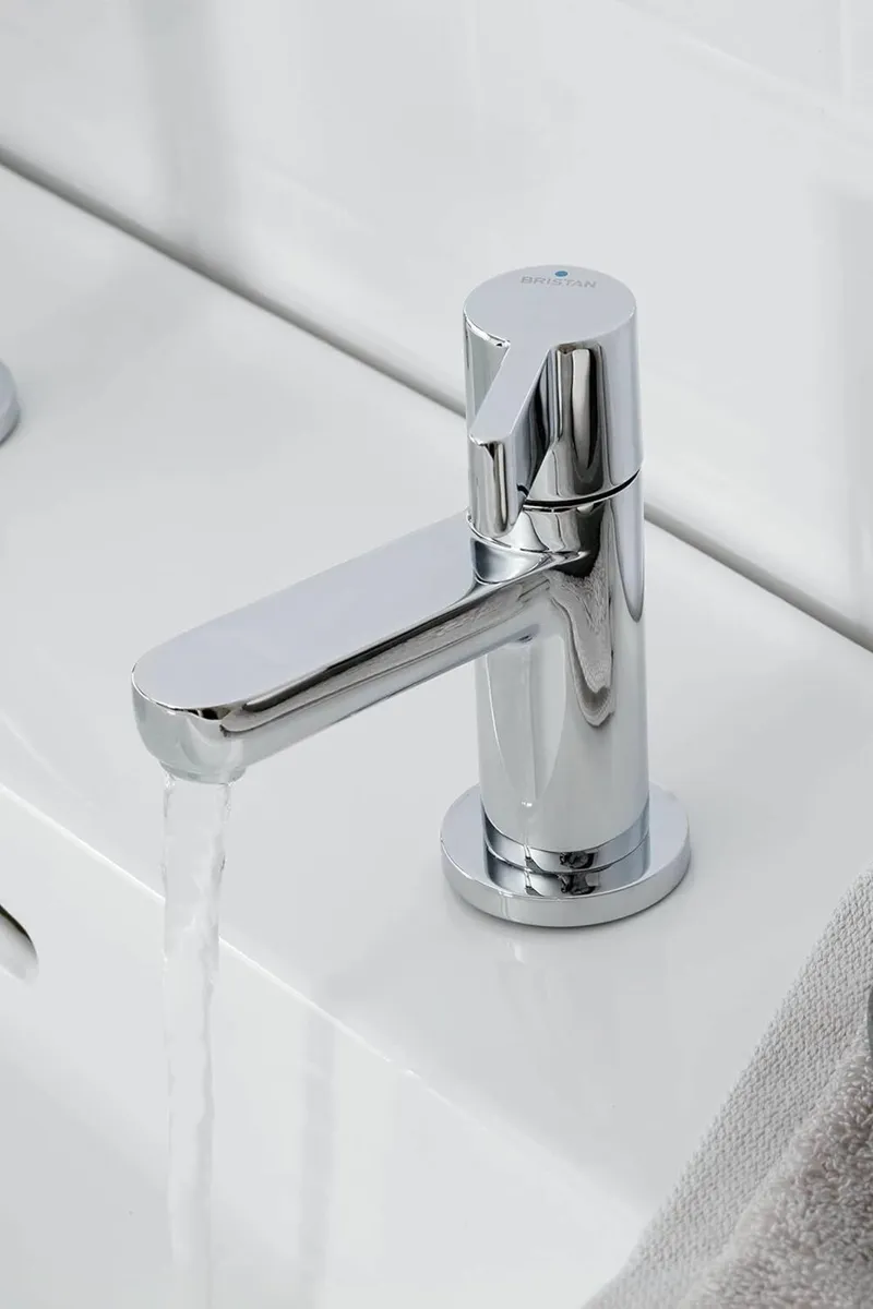 CLI 1/2 C Clio Basin Pillar Taps Chrome - Image 3