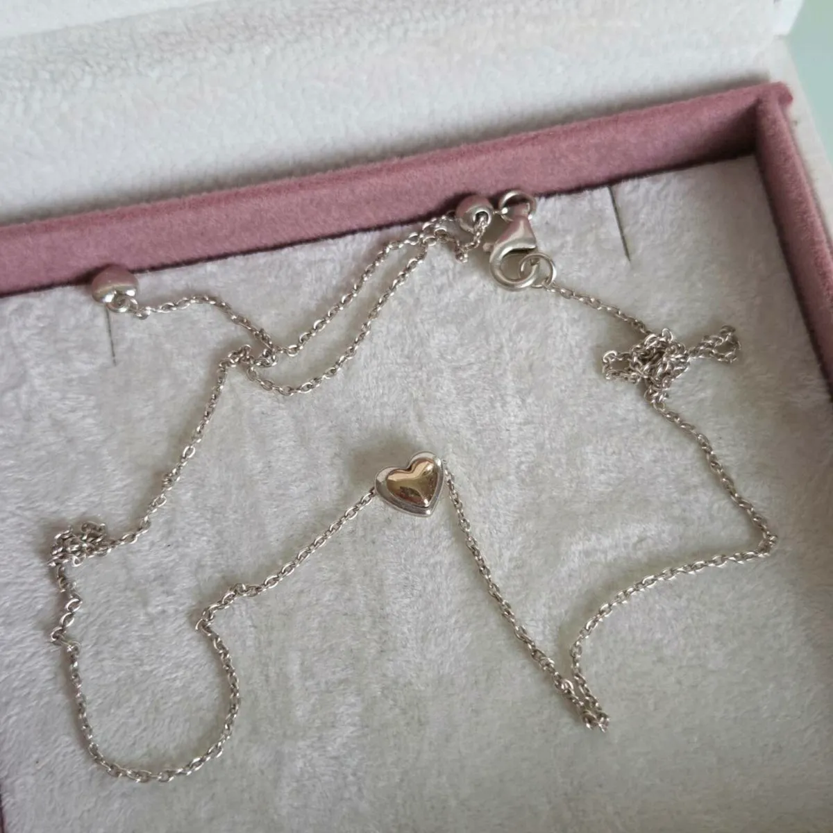 Genuine Pandora necklace with pendant heart gold - Image 1