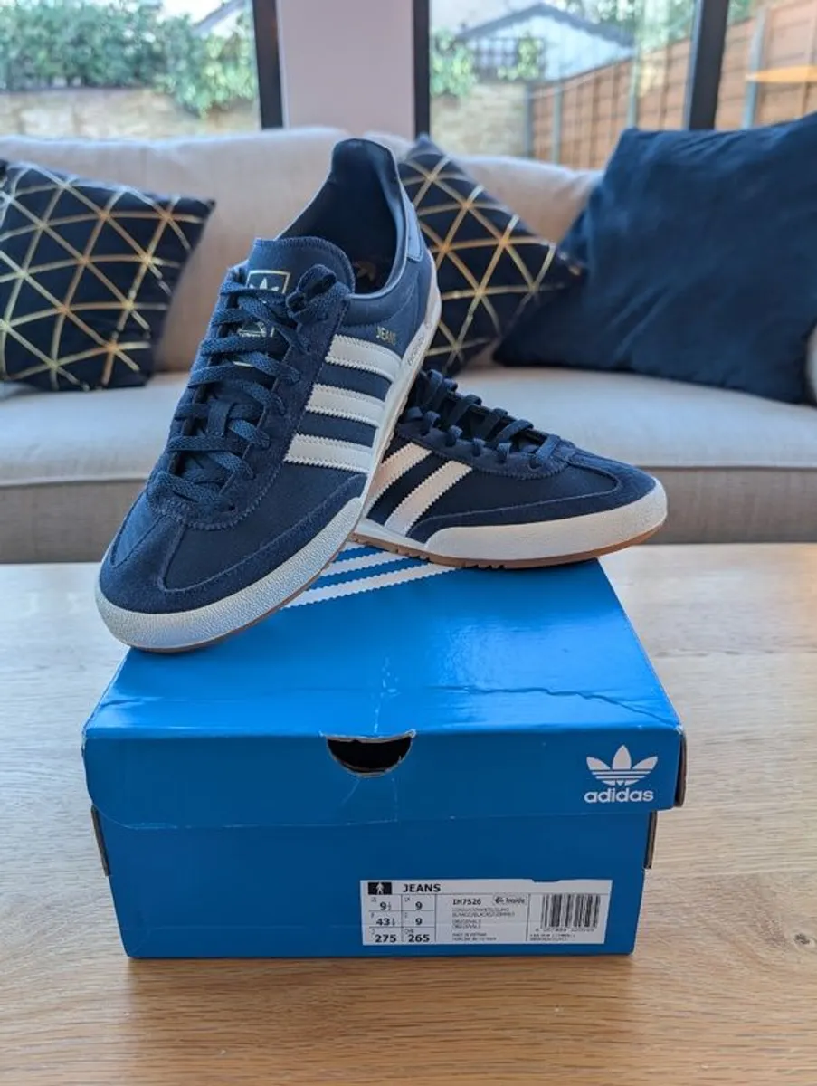 Adidas Jeans Trainers UK9 - Image 3
