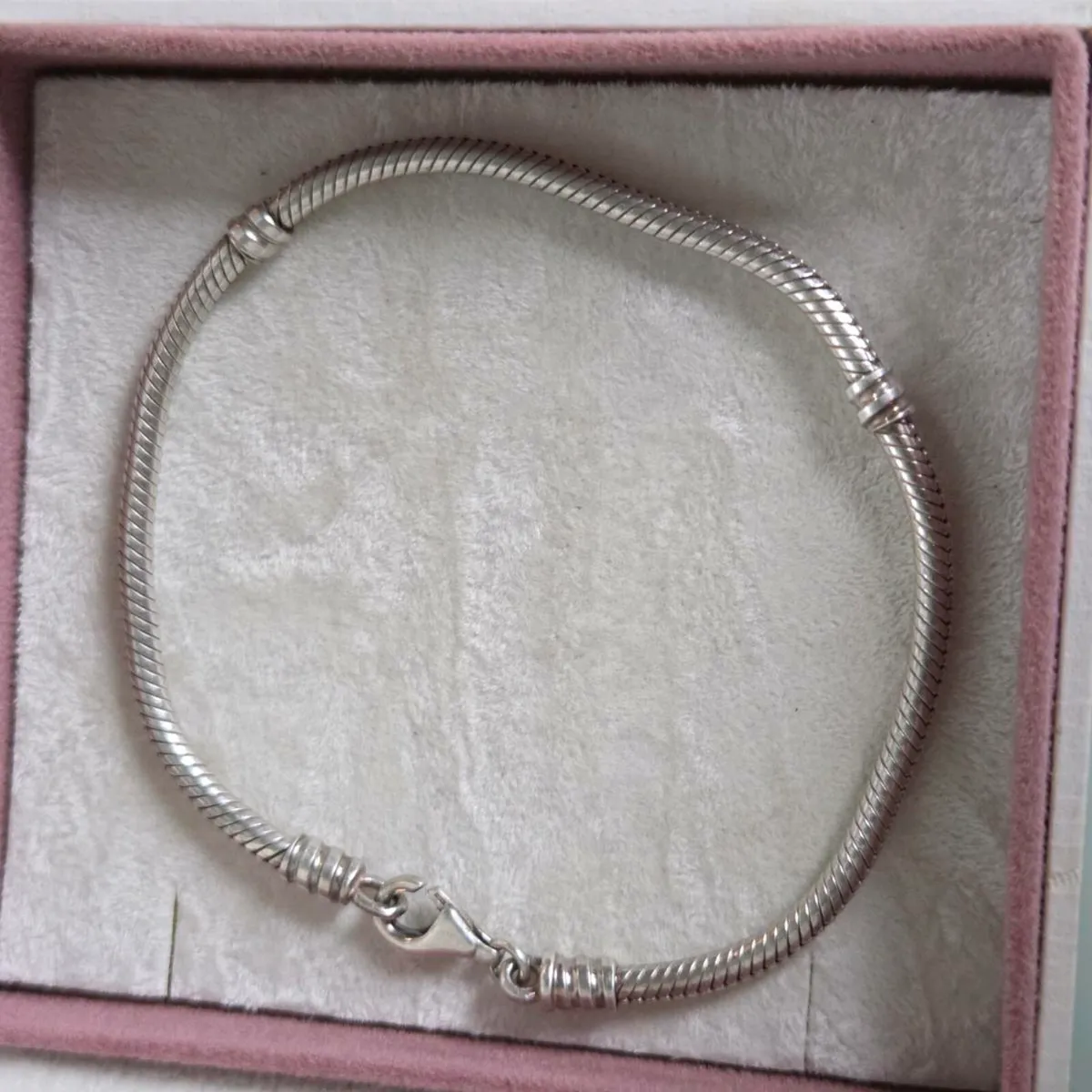 Genuine Pandora bracelet with lobster claps - Image 4