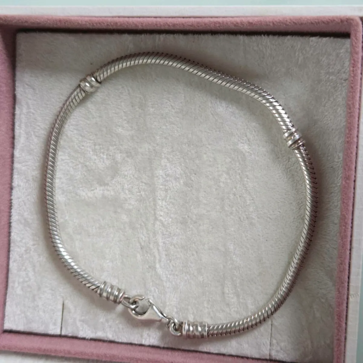 Genuine Pandora bracelet with lobster claps - Image 3