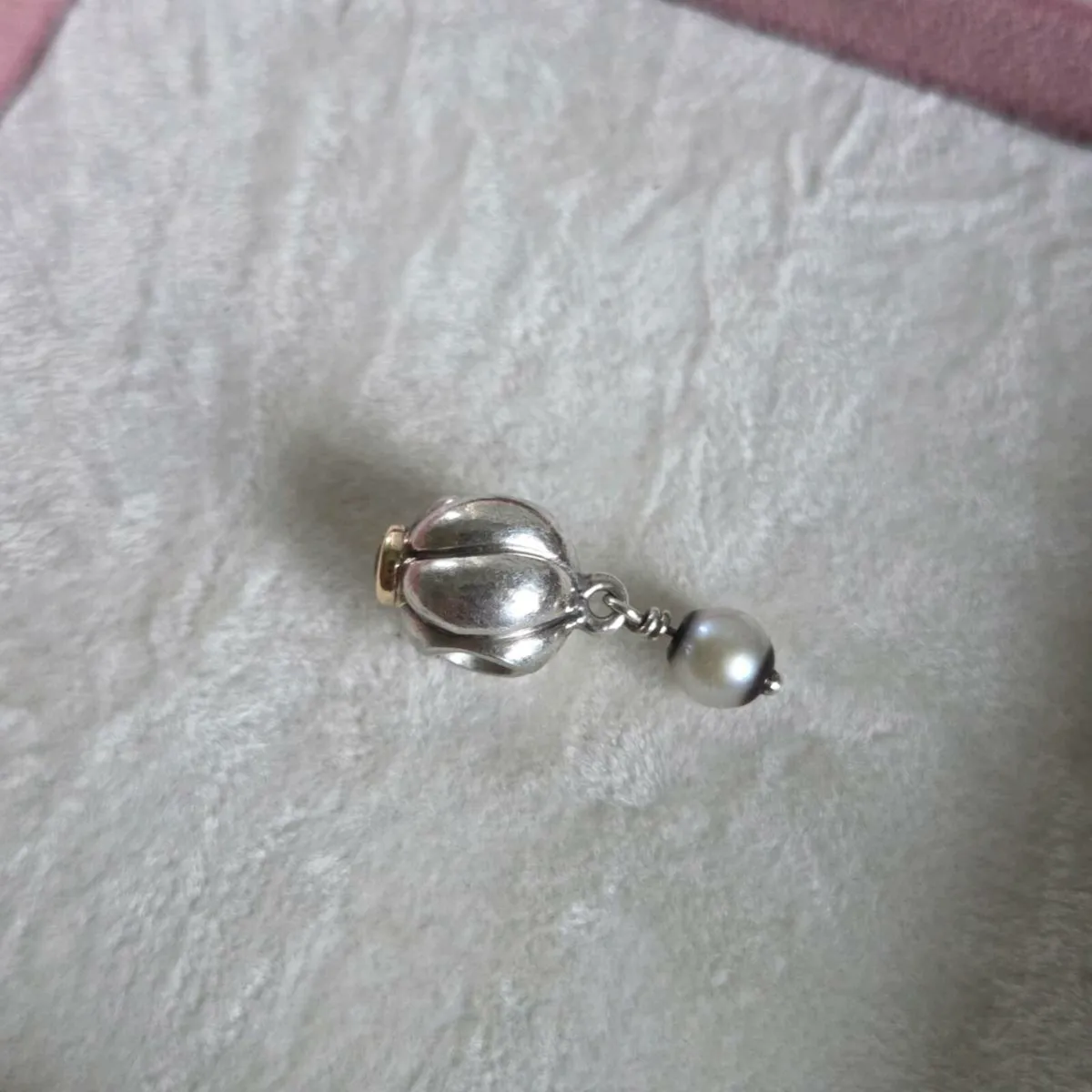 Genuine Pandora Silver 14k and pearl charm - Image 3