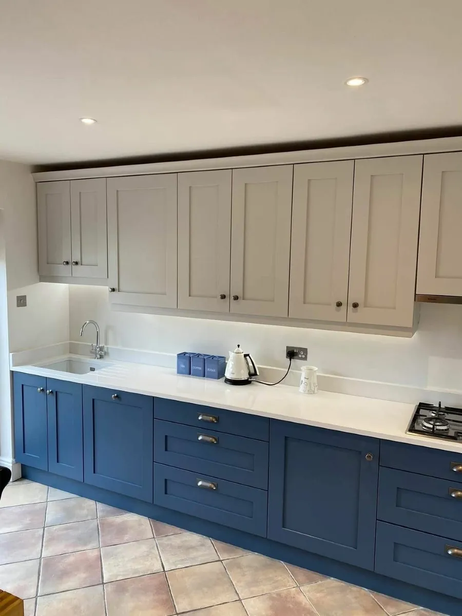 Stylish Shaker Kitchen 5 Years Old Excellent Cond - Image 1