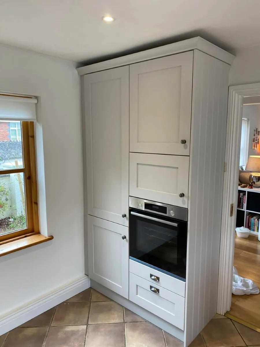 Stylish Shaker Kitchen 5 Years Old Excellent Cond - Image 3