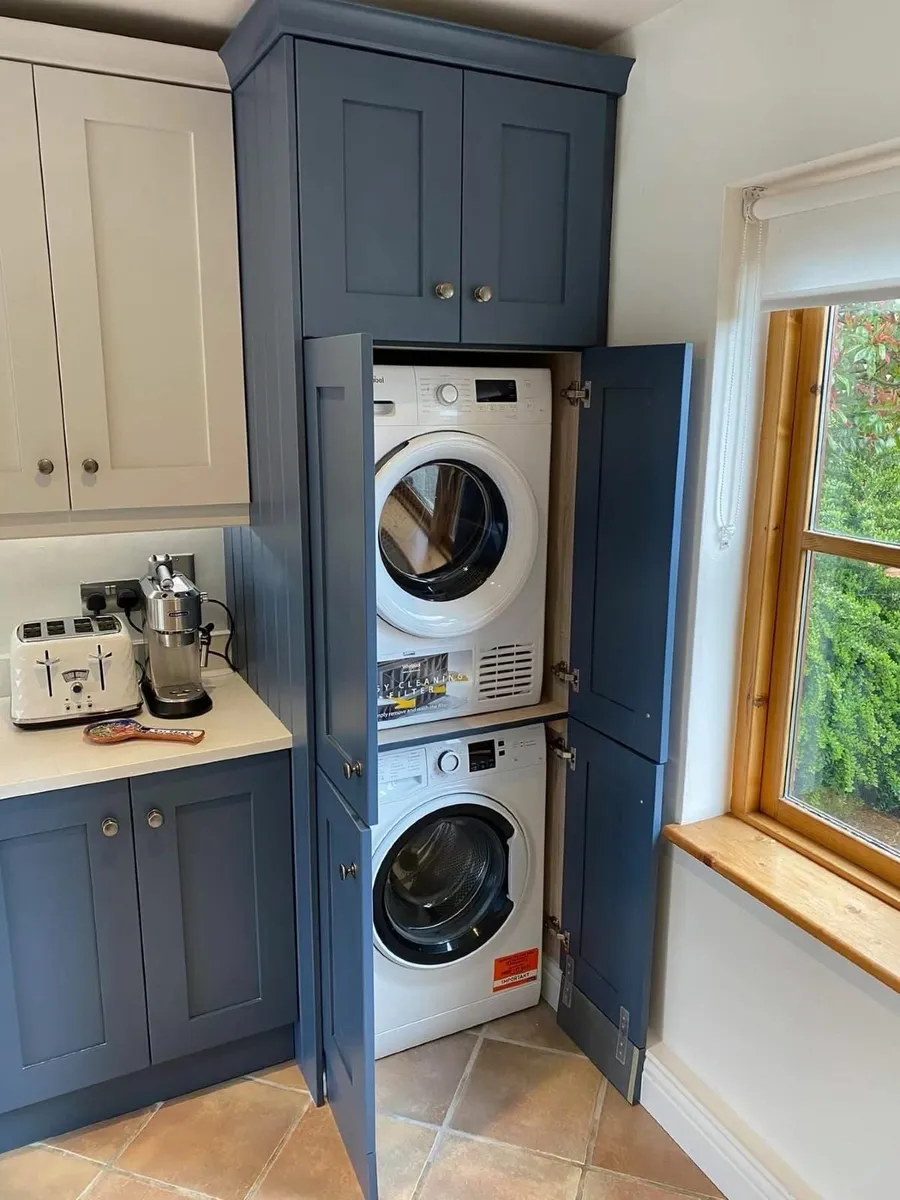 Stylish Shaker Kitchen 5 Years Old Excellent Cond - Image 4