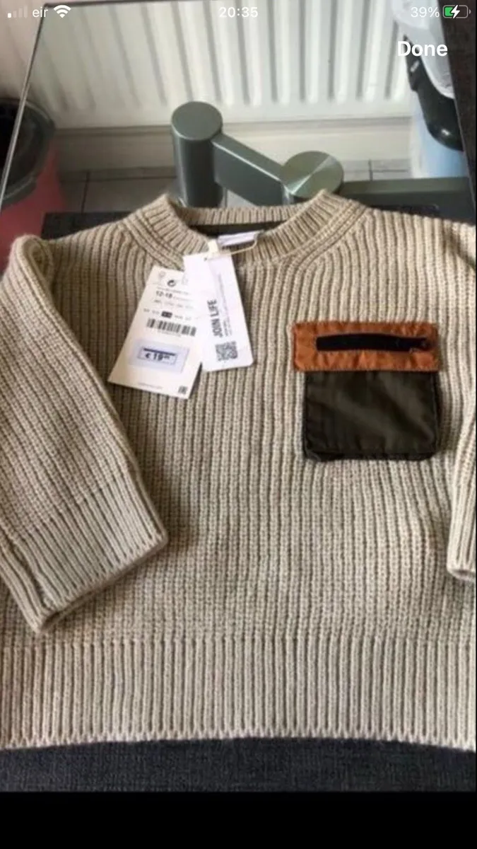Boys BNWT jumper 12/18 mths €10 - Image 4