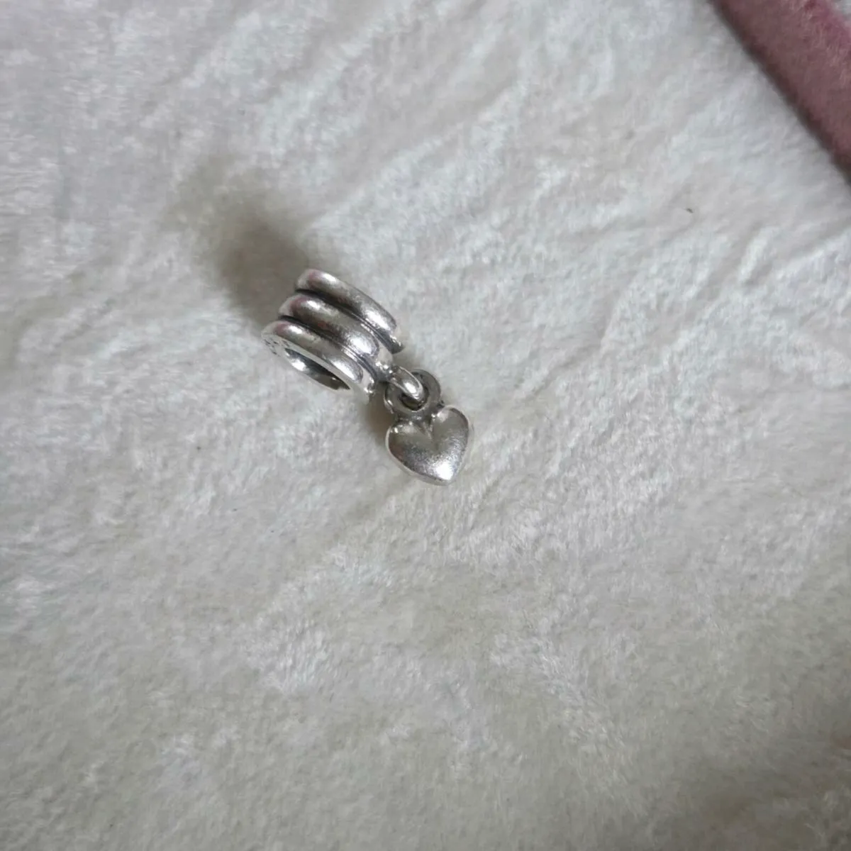 Genuine Pandora dangle heart charm - Image 4