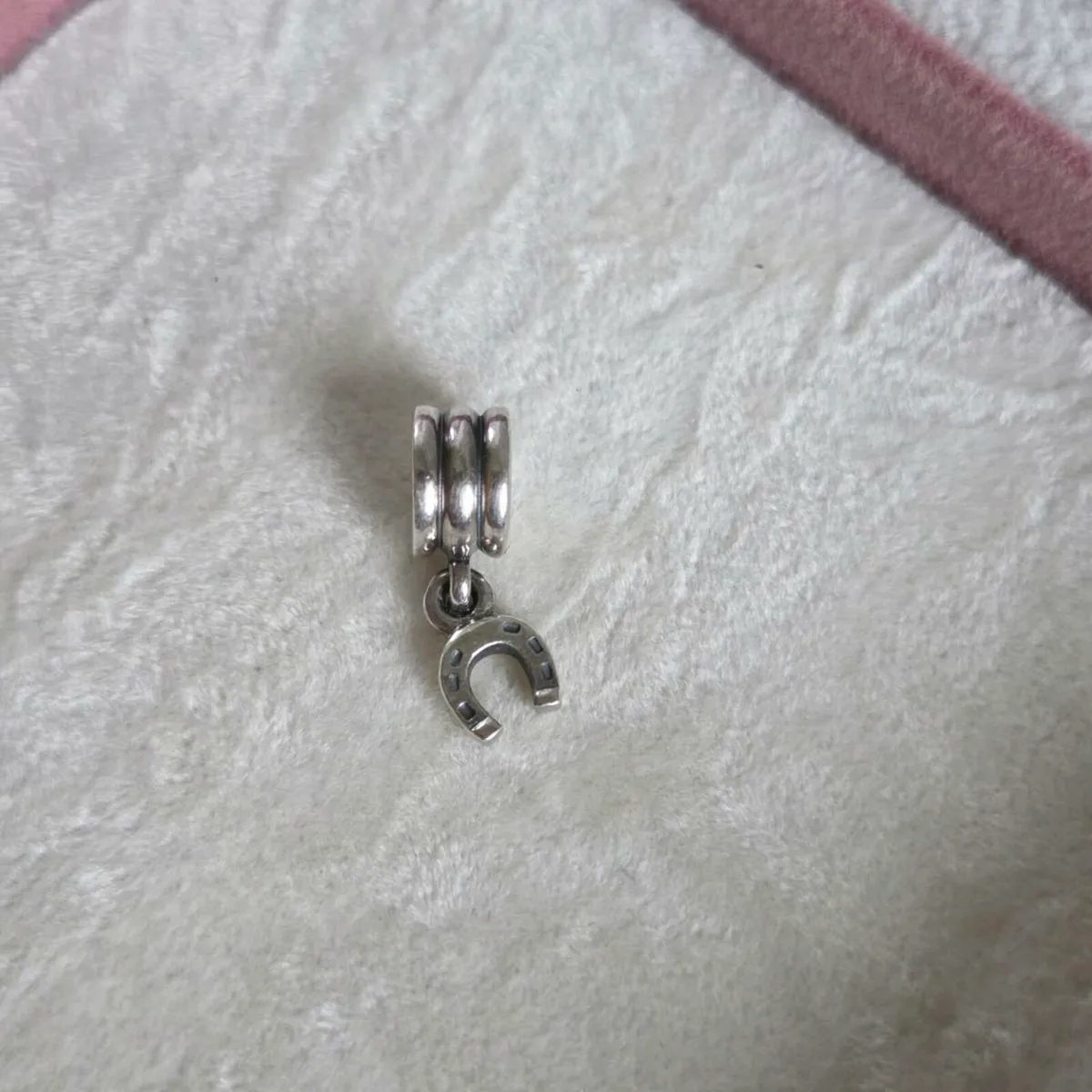 Genuine PANDORA Lucky Horseshoe Dangle Charm - Image 2