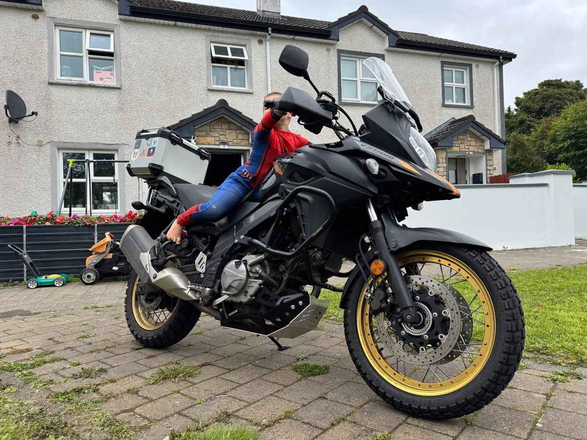 Suzuki V-Strom 650 XT 2024 - Image 1