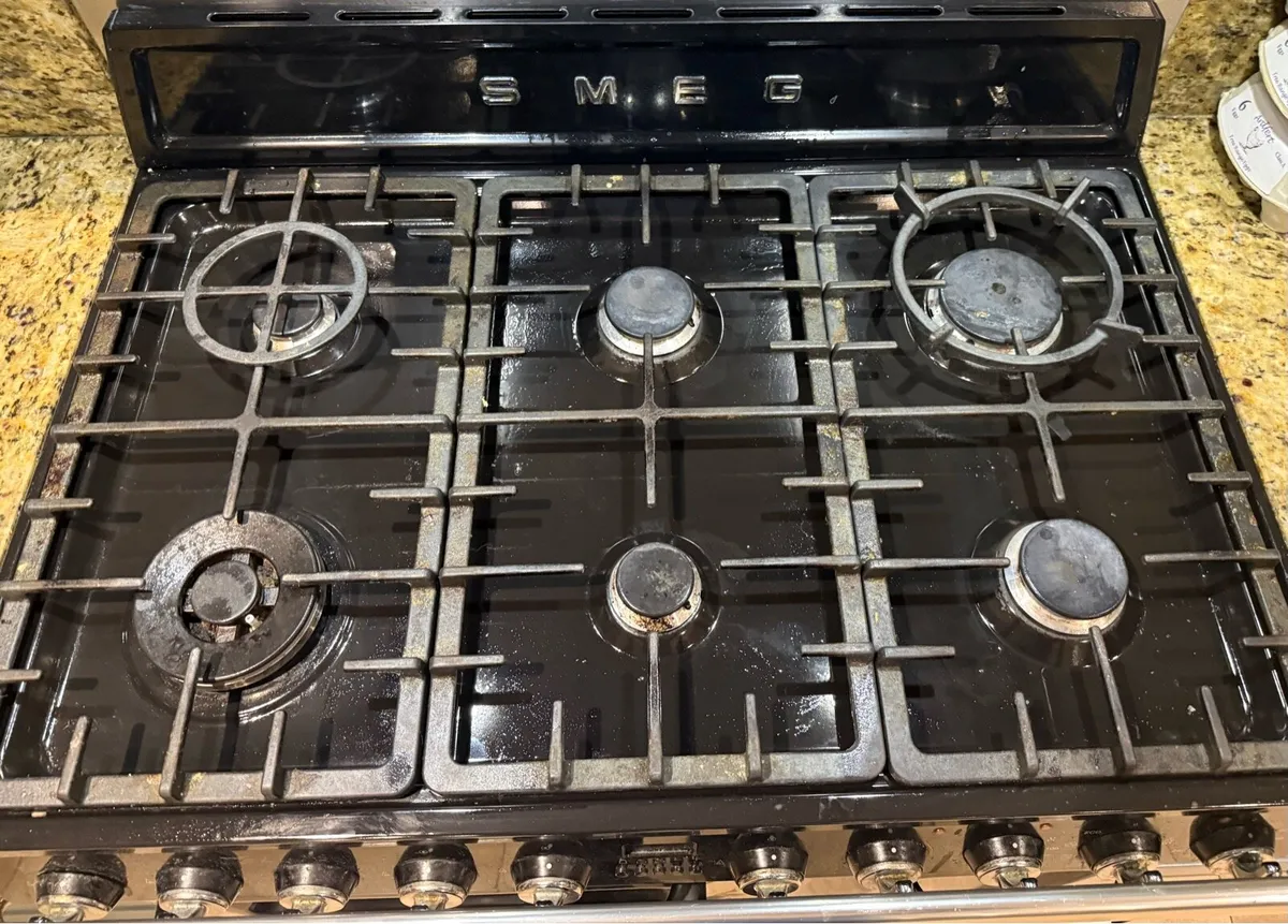 SMEG 90cm Dual fuel cooker - Black - Image 2