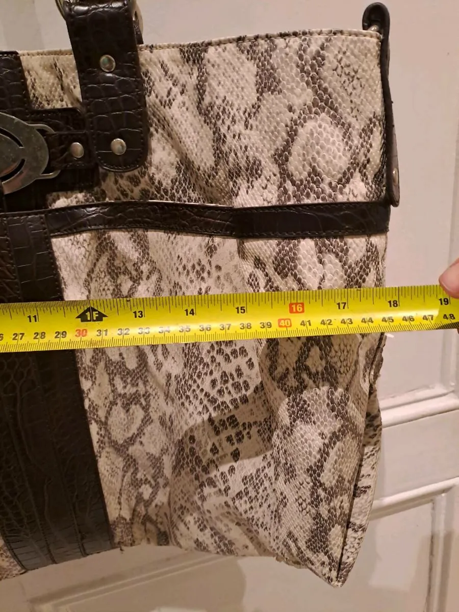 DS Signature Snakeskin-Effect Tote Bag - Image 3