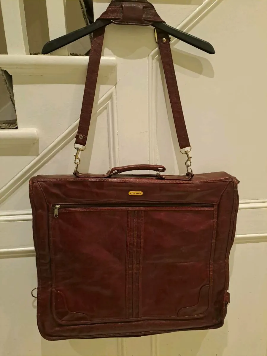 Allander Leather Garment / Suit Carrier Bag - Image 1