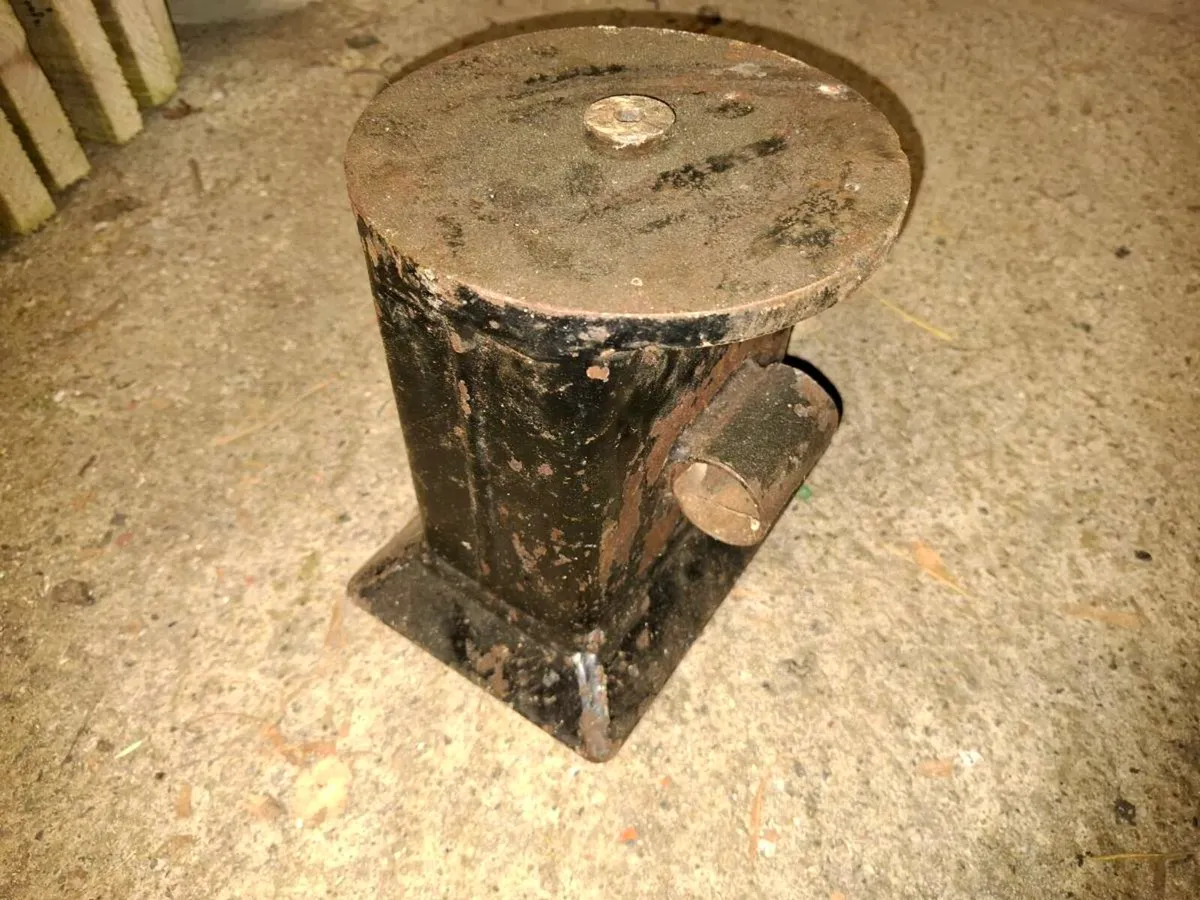 Vector post and rail cap - Image 4