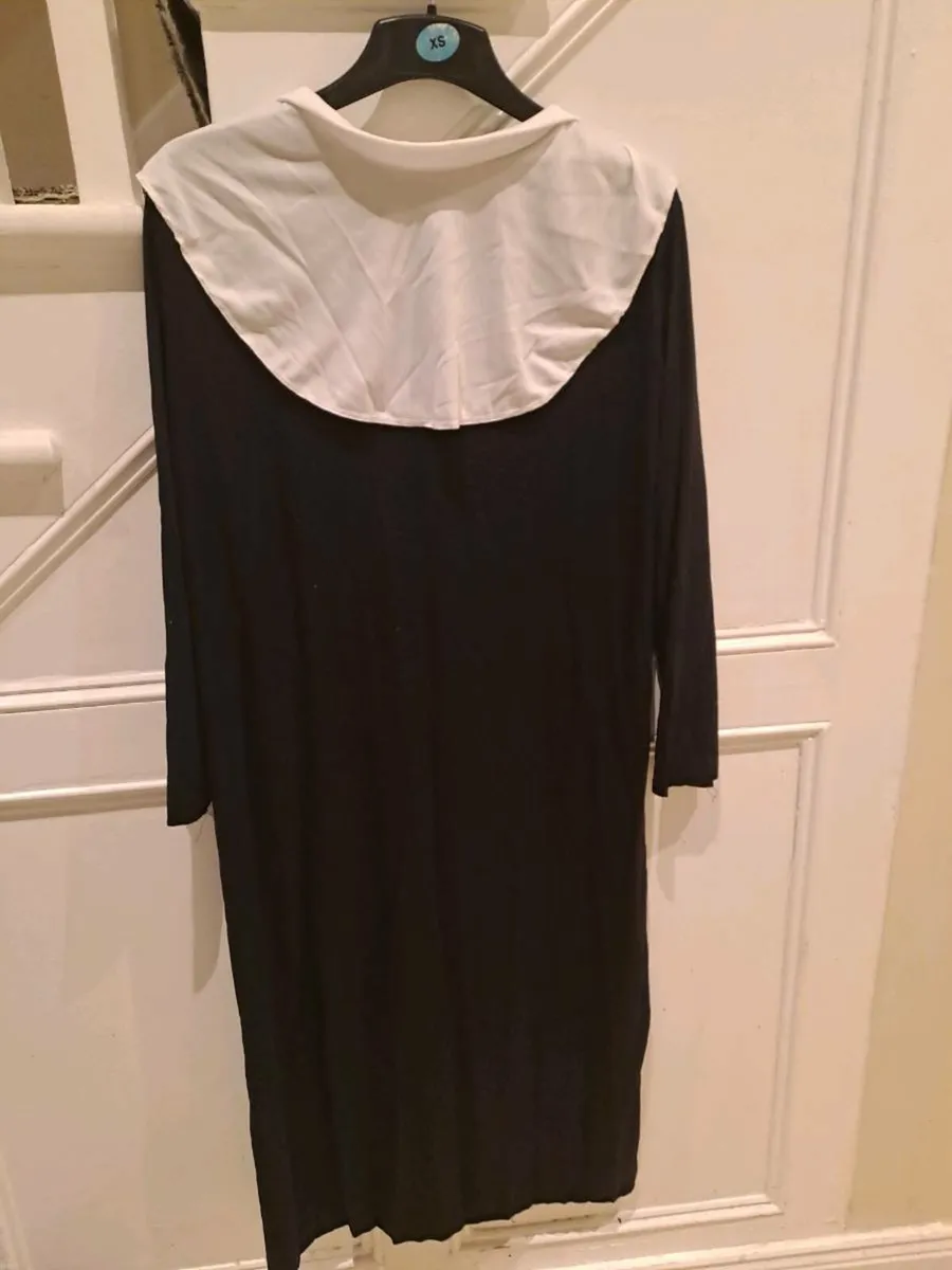 Smiffy's Nun Costume – Size S (8 - 10) - Image 4