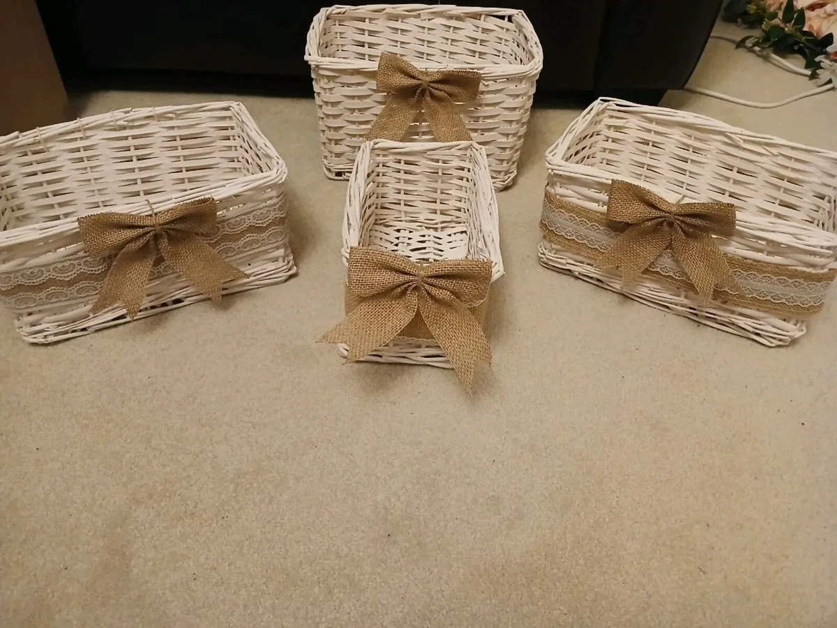 Set of 4 white wicker baskets vintage style