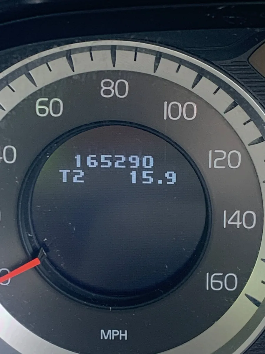 2012 VOLVO XC60 NO DAMAGE - Image 4