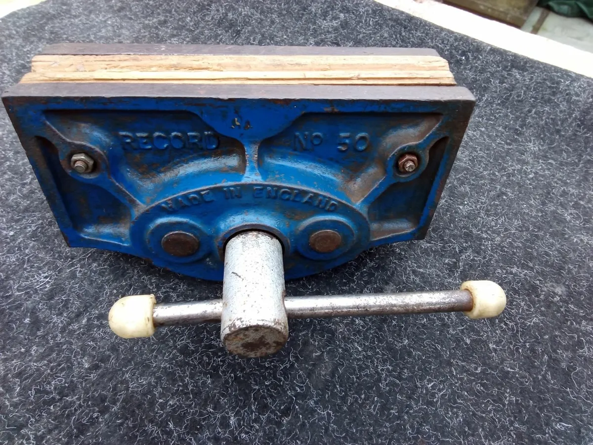Record Brand No:50 Carpenters Vice. - Image 1