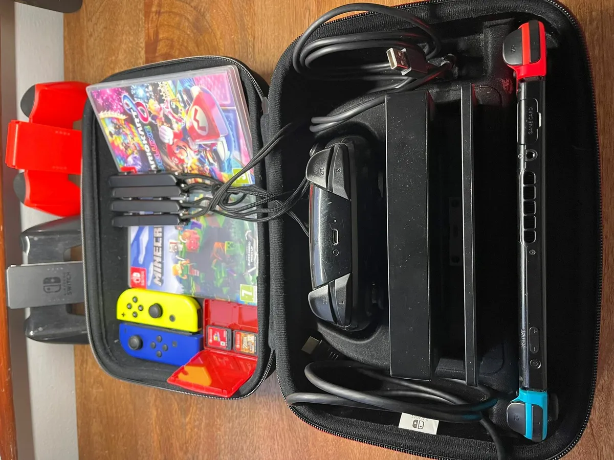 Nintendo switch - Image 1