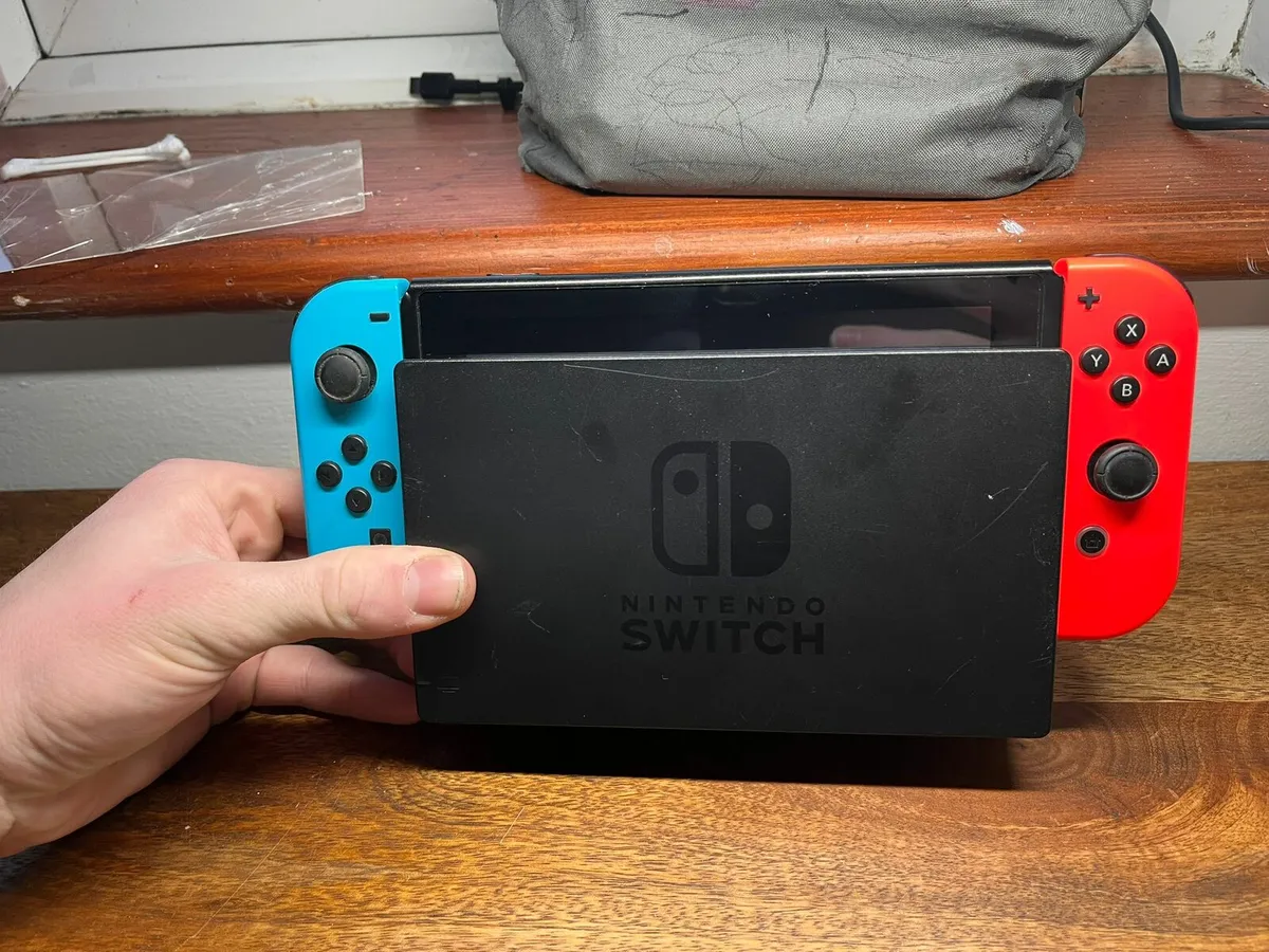 Nintendo switch - Image 2
