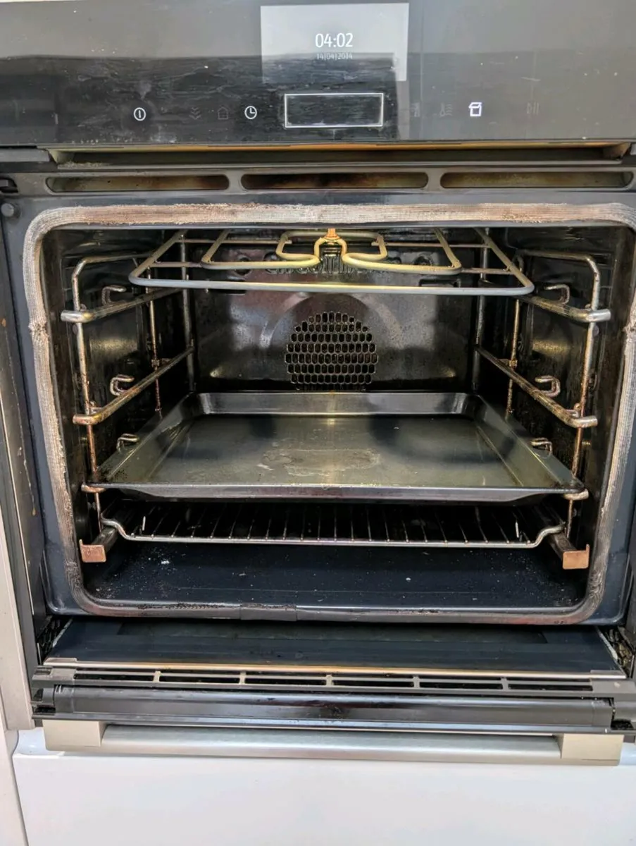 NEFF In-build Oven - Image 3