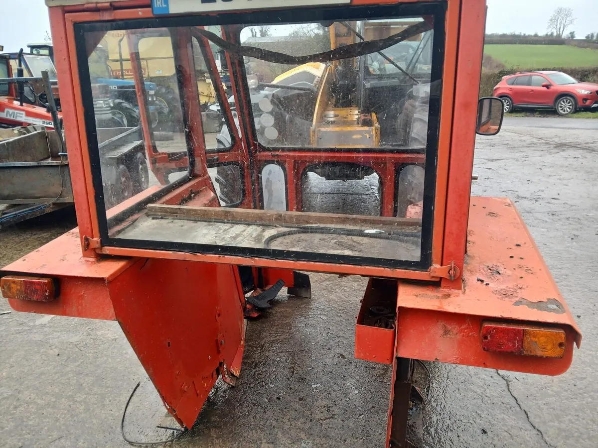 Tractor cabs - Image 2