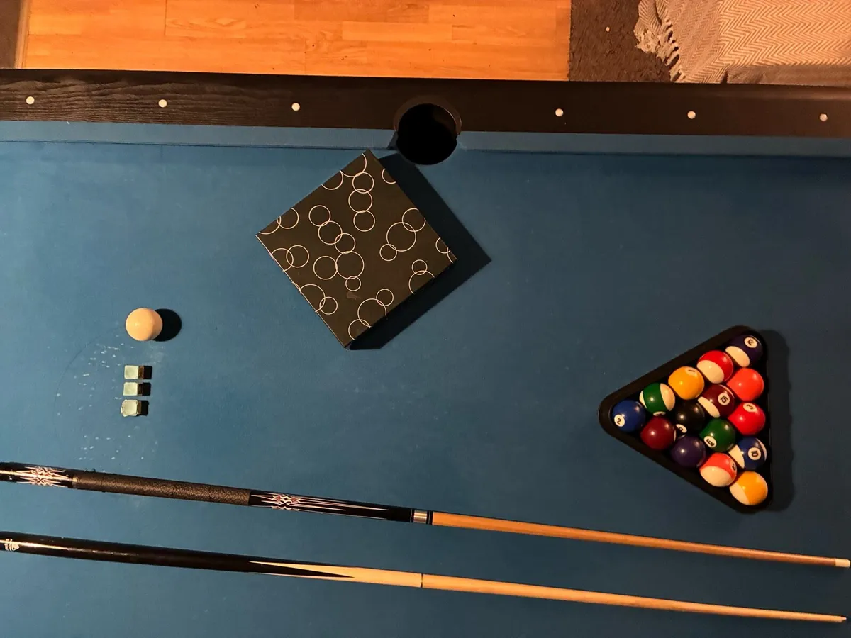 Pool table - Image 2