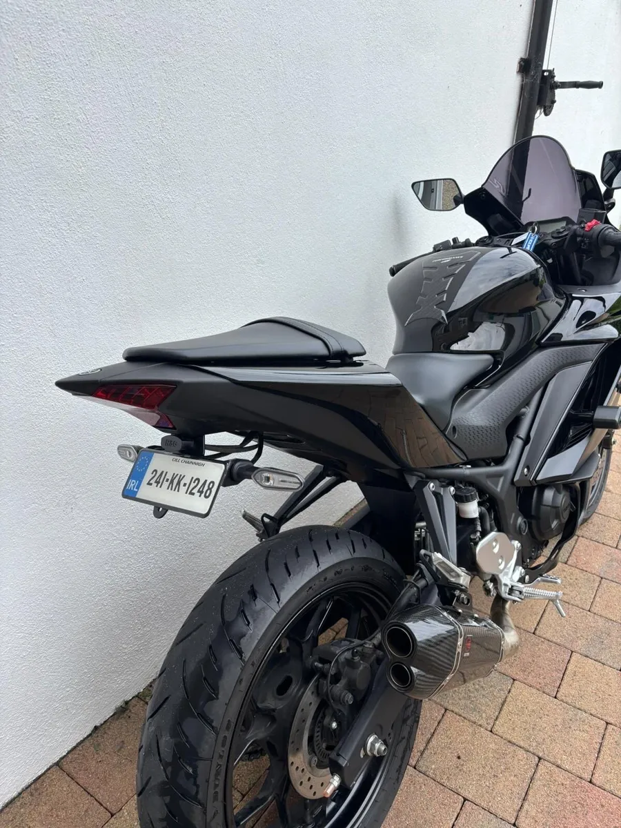 YAMAHA R3 2024 - Image 4