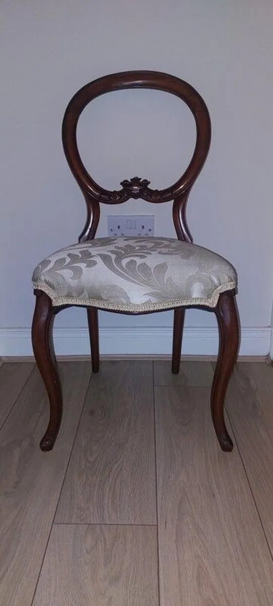 Victorian Walnut Ballon-Back Chair - Image 3